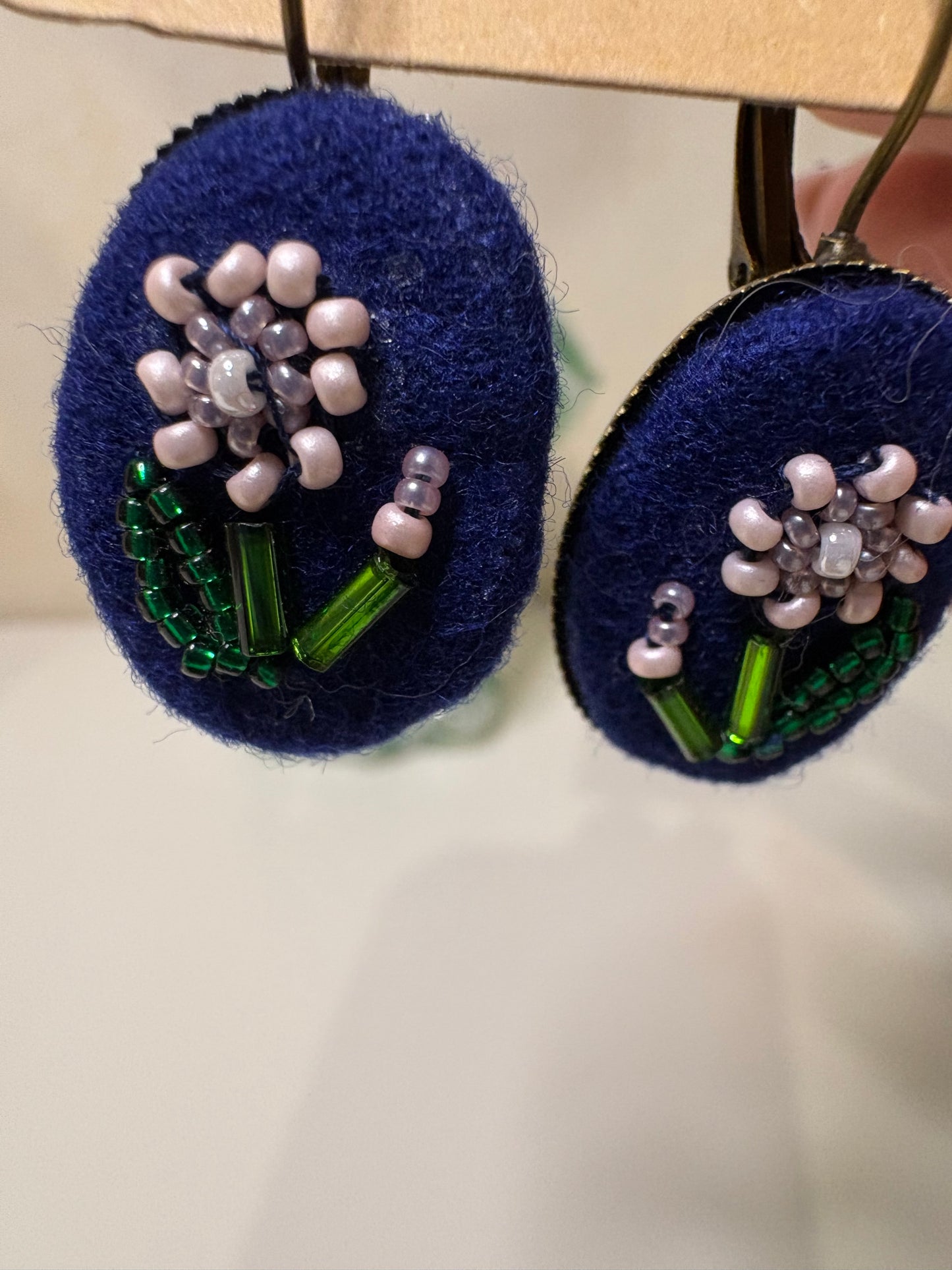 E Boucles d'oreilles fabrication artisanal