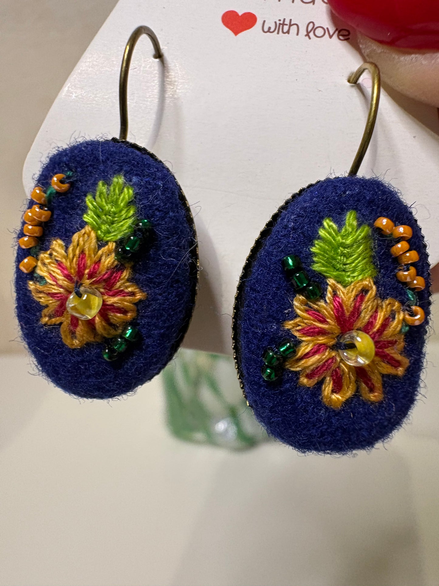 E Boucles d'oreilles fabrication artisanale