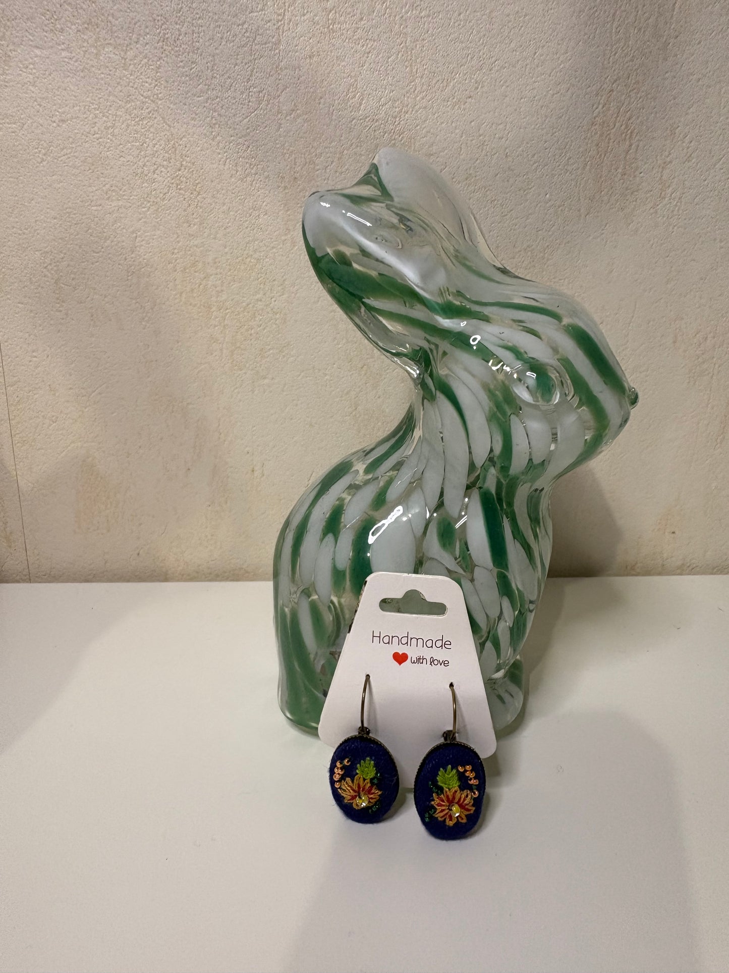 E Boucles d'oreilles fabrication artisanale