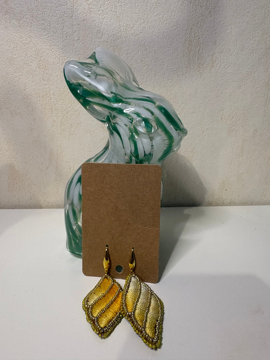 E Boucles d'oreilles fabrication artisanale