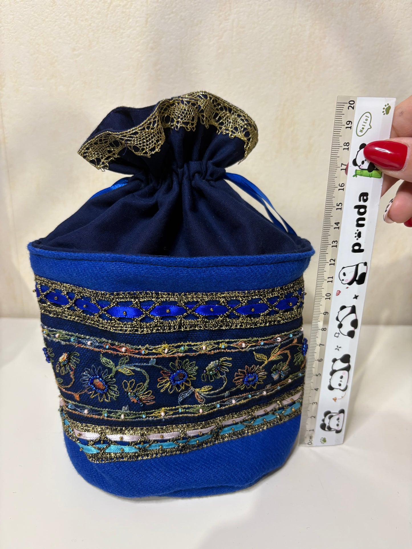 Petit sac brodé main Bleu